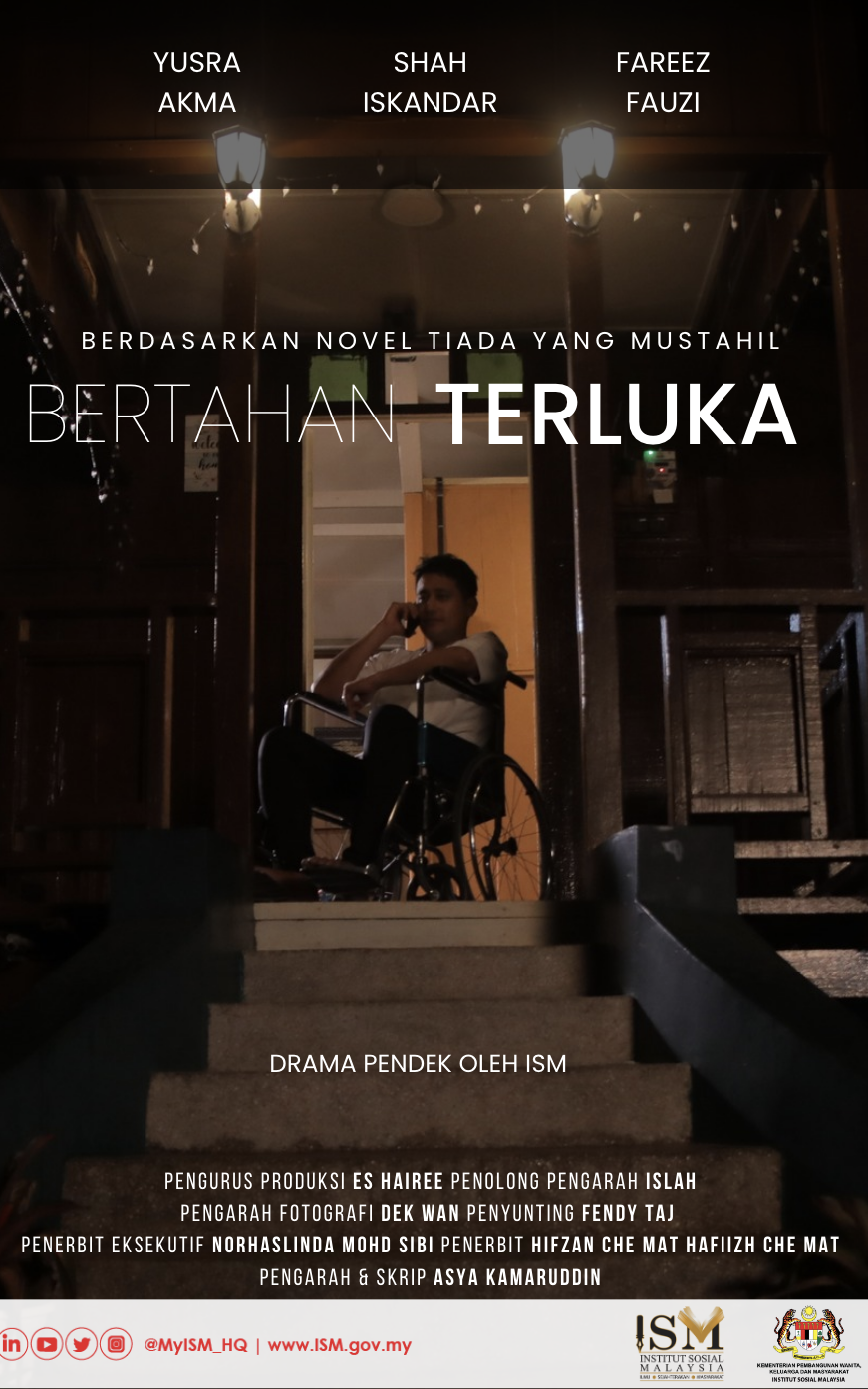 Official drama poster for 'Bertahan Terluka' produced by Zaramiz Sdn Bhd, featuring a man in a wheelchair on a dimly lit wooden porch at night.
